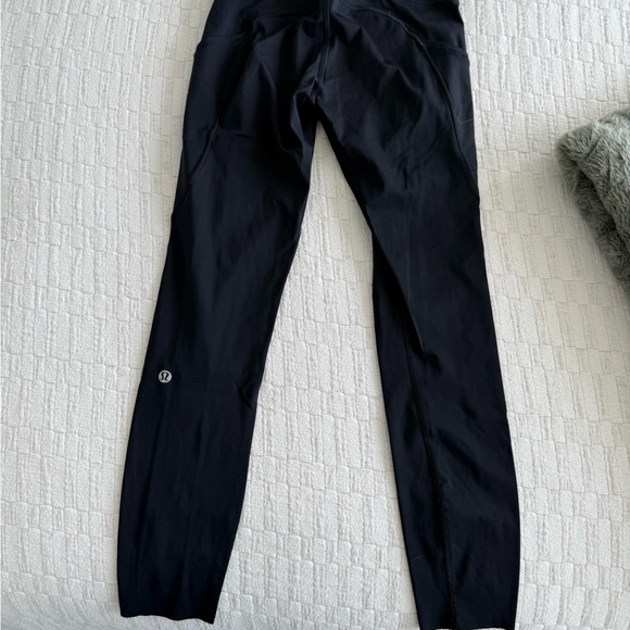 Fast and Free High-Rise Tight Black Leggings 25" - Picture 2 of 2